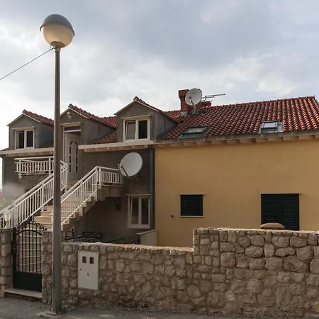 K-apartments בית הארחה דוברובניק