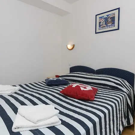 בית הארחה K-apartments 3*